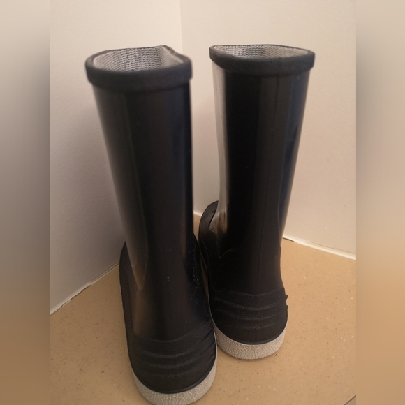 Oilers Kids Rain Boots. NHL Oilers, blue Size 1 Youth. - Picture 2 of 4